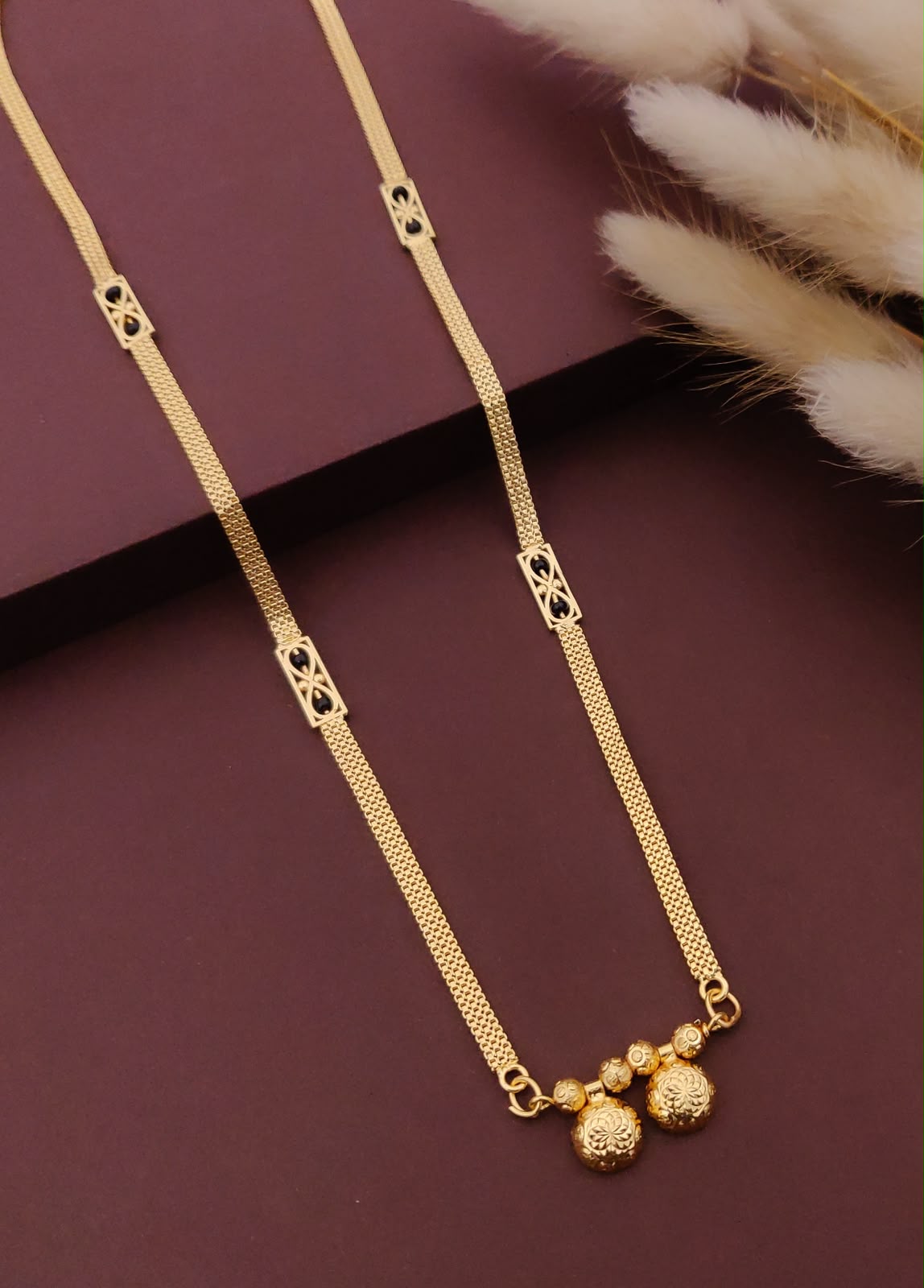 18 Inch Short Mangalsutra for Women | Gold Plated Mangalsutra with Black Beads & Double Round Pendant | Daily Wear Mangalsutra – VIHAL ORNAMENTS